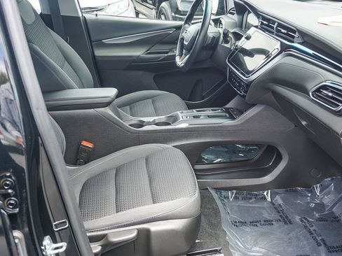 Used 2022 Chevrolet Bolt LT FWD image 12