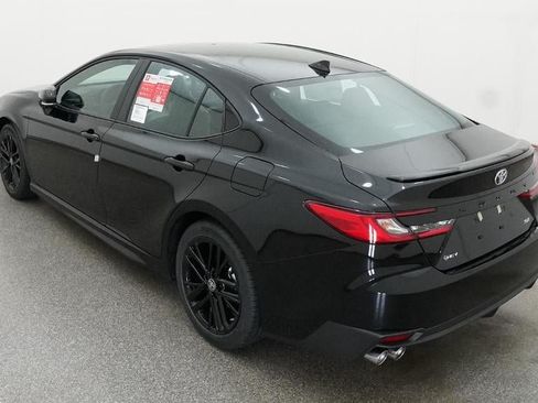 New 2026 Toyota Camry SE w/ Convenience Package FWD image 5