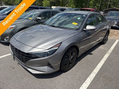 Used 2022 Hyundai Elantra SEL w/ Cargo Package