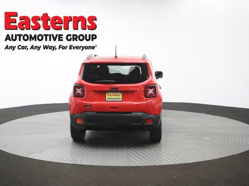 Used 2018 Jeep Renegade Altitude AWD/4WD image 38