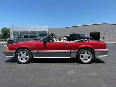Used 1991 Ford Mustang GT image 4
