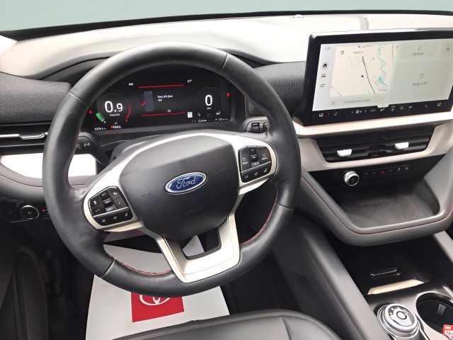 Used 2025 Ford Explorer Active w/ Active Comfort Package AWD/4WD image 16