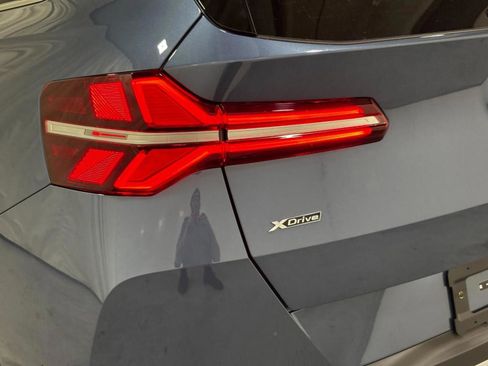 Certified 2025 BMW X3 xDrive30i w/ Premium Package image 12