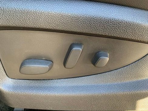 Used 2014 GMC Sierra 1500 SLE w/ SLE Value Package image 13