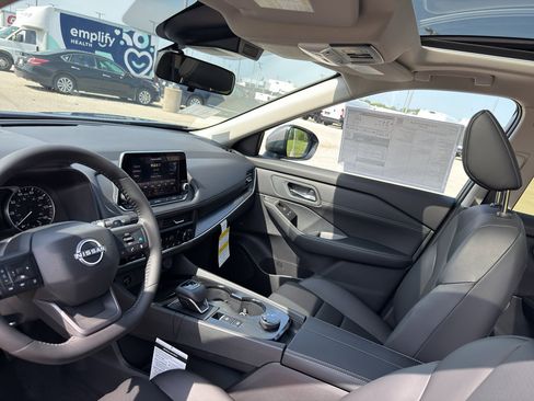 New 2026 Nissan Rogue SV w/ SV Premium Package image 25