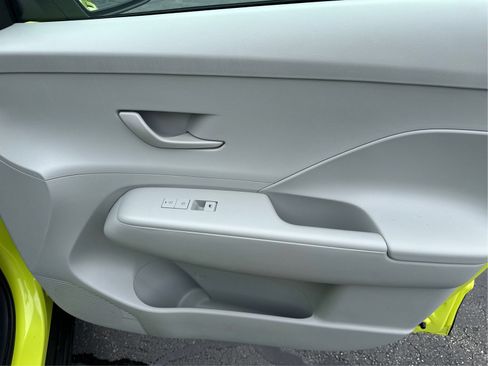 Certified 2025 Hyundai Kona SEL AWD/4WD image 20