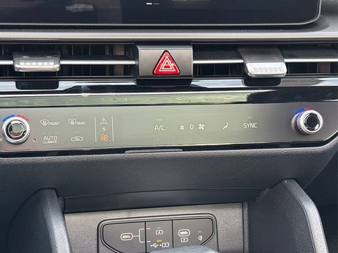 New 2026 Kia Sportage EX image 24