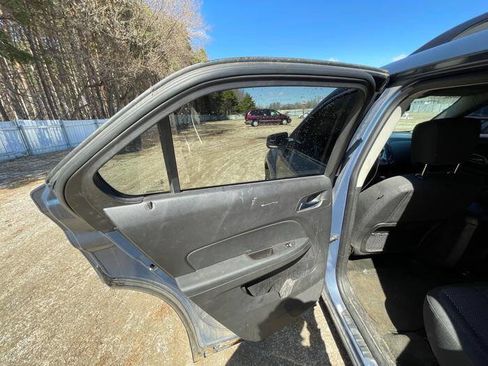 Used 2012 Chevrolet Equinox LT FWD image 23