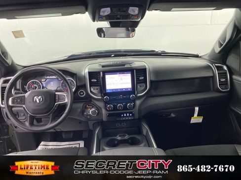 New 2026 RAM 1500 Express AWD/4WD image 28