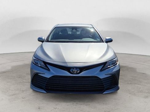 Used 2023 Toyota Camry LE image 2