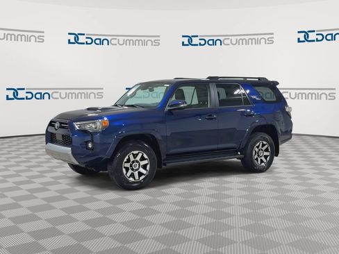 Used 2023 Toyota 4Runner TRD Off-Road Premium w/ Moonroof Package AWD/4WD image 4