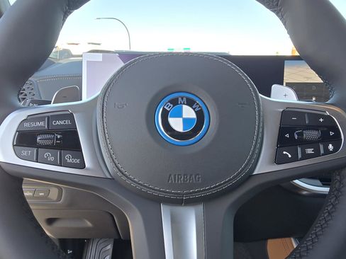 New 2026 BMW X5 xDrive50e w/ Executive Package image 20