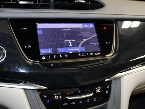 Used 2024 Cadillac XT6 Premium Luxury AWD/4WD image 18