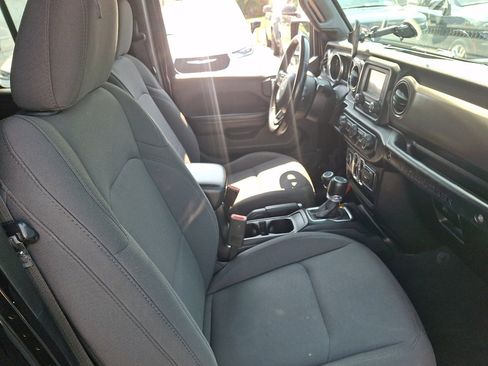 Used 2019 Jeep Wrangler Unlimited Sport S AWD/4WD image 11