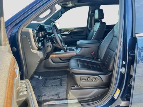Used 2023 Chevrolet Silverado 1500 High Country w/ High Country Premium Package AWD/4WD image 21