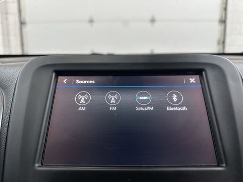 Used 2019 Chevrolet Equinox LT image 28