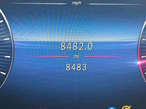 Used 2025 Mercedes-Benz GLA 250 4MATIC image 31