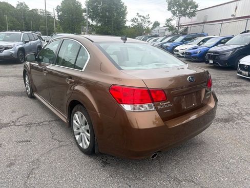 Used 2011 Subaru Legacy 2.5i Limited w/ Popular Equipment Group 2A AWD/4WD image 6