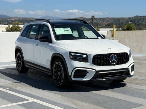 New 2026 Mercedes-Benz GLB 35 AMG 4MATIC image 8
