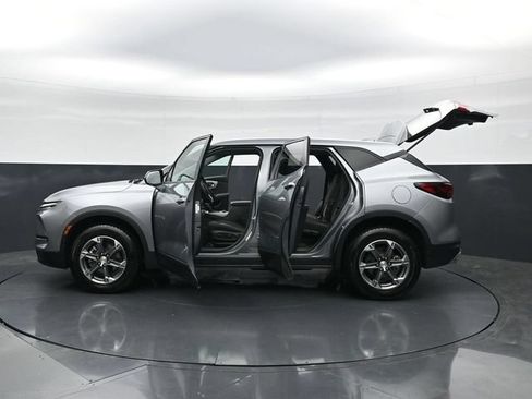 Used 2025 Chevrolet Blazer LT FWD image 49