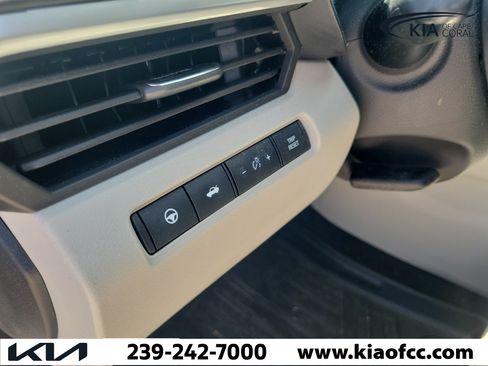 Used 2022 Nissan Altima 2.5 Platinum AWD/4WD image 28