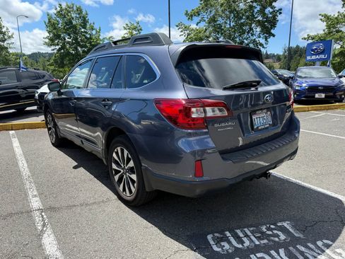 Used 2015 Subaru Outback 2.5i Limited AWD/4WD image 2