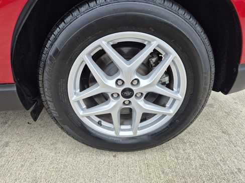 Certified 2024 Ford Edge SEL image 9