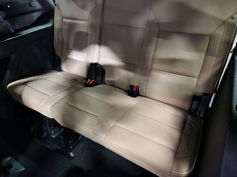 Used 2024 Chevrolet Tahoe Premier AWD/4WD image 53