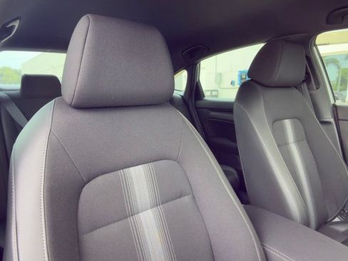 Used 2025 Honda Civic Sport image 8