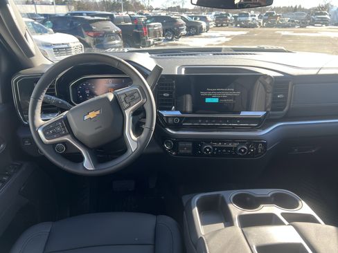 New 2026 Chevrolet Silverado 3500 LT image 5