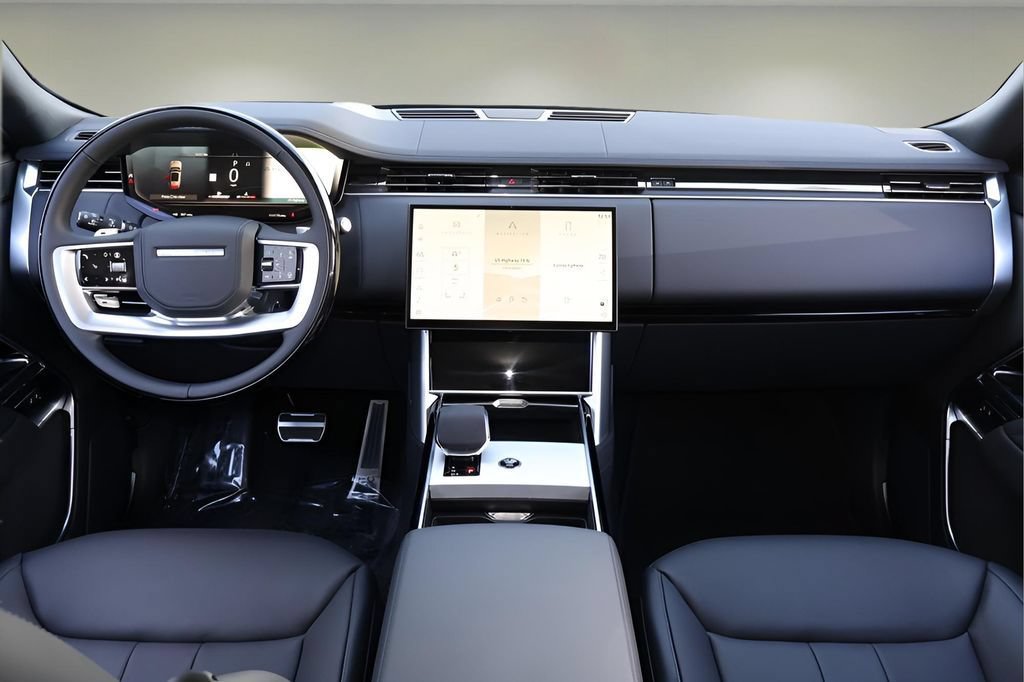New 2026 Land Rover Range Rover Long Wheelbase SE AWD/4WD image 14
