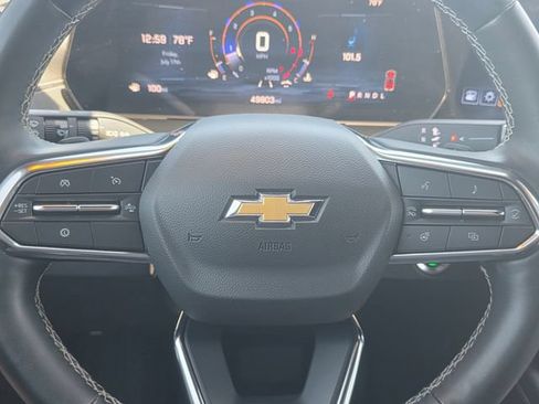 Used 2025 Chevrolet Traverse LT FWD image 29