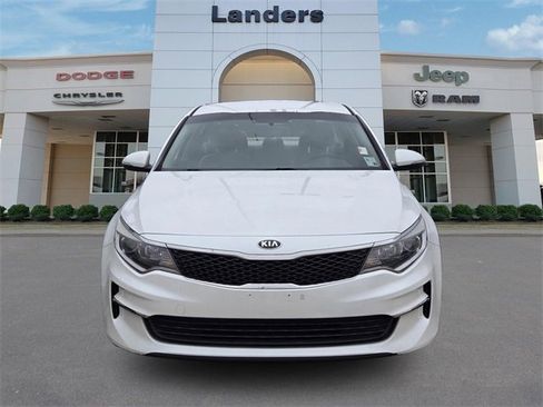 Used 2016 Kia Optima LX image 2