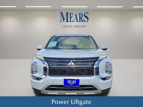 Used 2023 Mitsubishi Outlander SE image 9