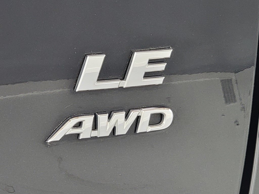 Certified 2023 Toyota RAV4 LE AWD/4WD image 9