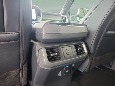 Used 2025 Ford F150 Lariat w/ Equipment Group 501A Mid AWD/4WD image 18