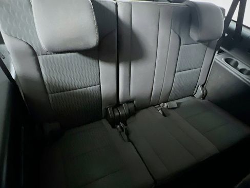 Used 2016 Chevrolet Suburban LS AWD/4WD image 25