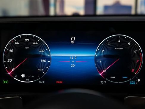 Used 2026 Mercedes-Benz GLB 250 4MATIC image 18