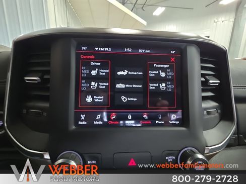 Used 2021 RAM 1500 Laramie AWD/4WD image 10