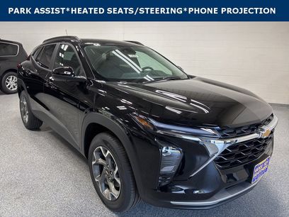 New 2026 Chevrolet Trax LT w/ Driver Confidence Package