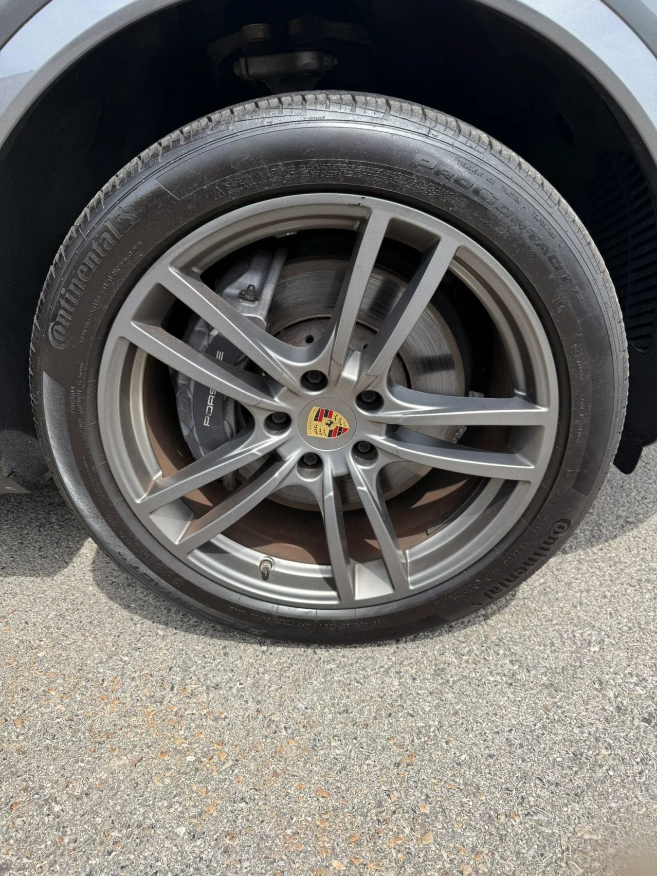 Used 2021 Porsche Cayenne AWD/4WD image 12