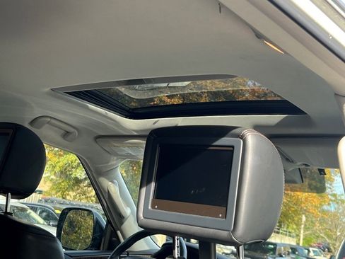 Used 2018 Nissan Armada Platinum w/ Captain Seat Package image 12