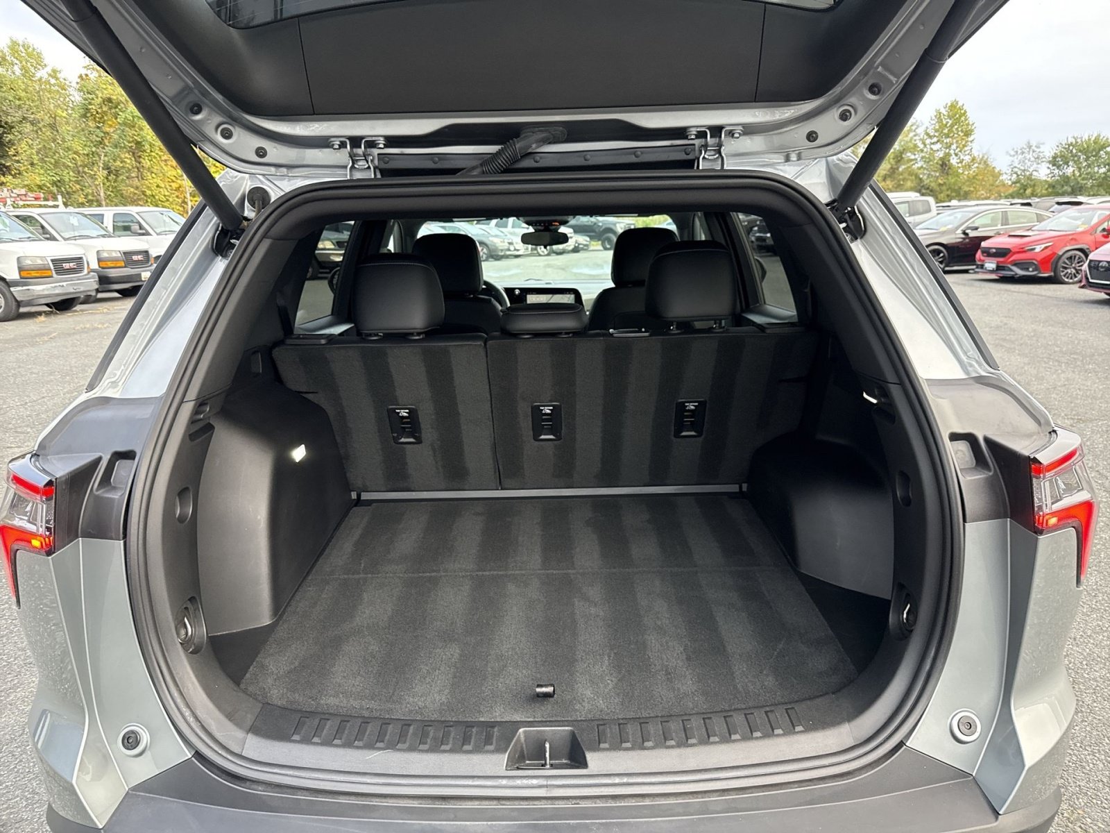 Used 2025 Chevrolet Equinox LT w/ Convenience Package II AWD/4WD image 26