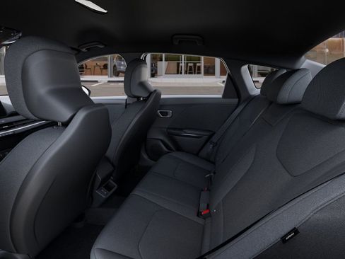 New 2026 Kia K4 LXS FWD image 18