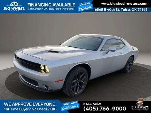 Used 2023 Dodge Challenger SXT w/ Blacktop Package RWD image 2