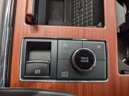 Used 2024 Lincoln Navigator Reserve AWD/4WD image 27