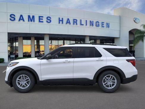 New 2026 Ford Explorer Active RWD image 3
