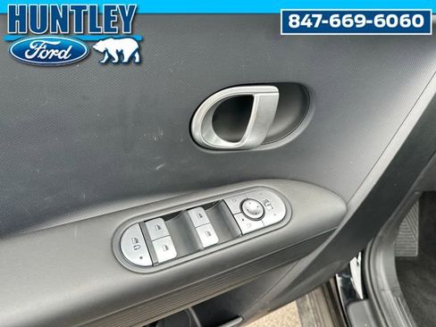 Used 2024 Hyundai Ioniq 5 SEL image 18