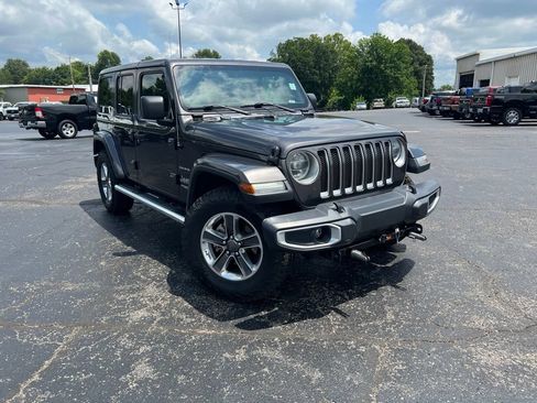 Used 2018 Jeep Wrangler Unlimited Sahara AWD/4WD image 1