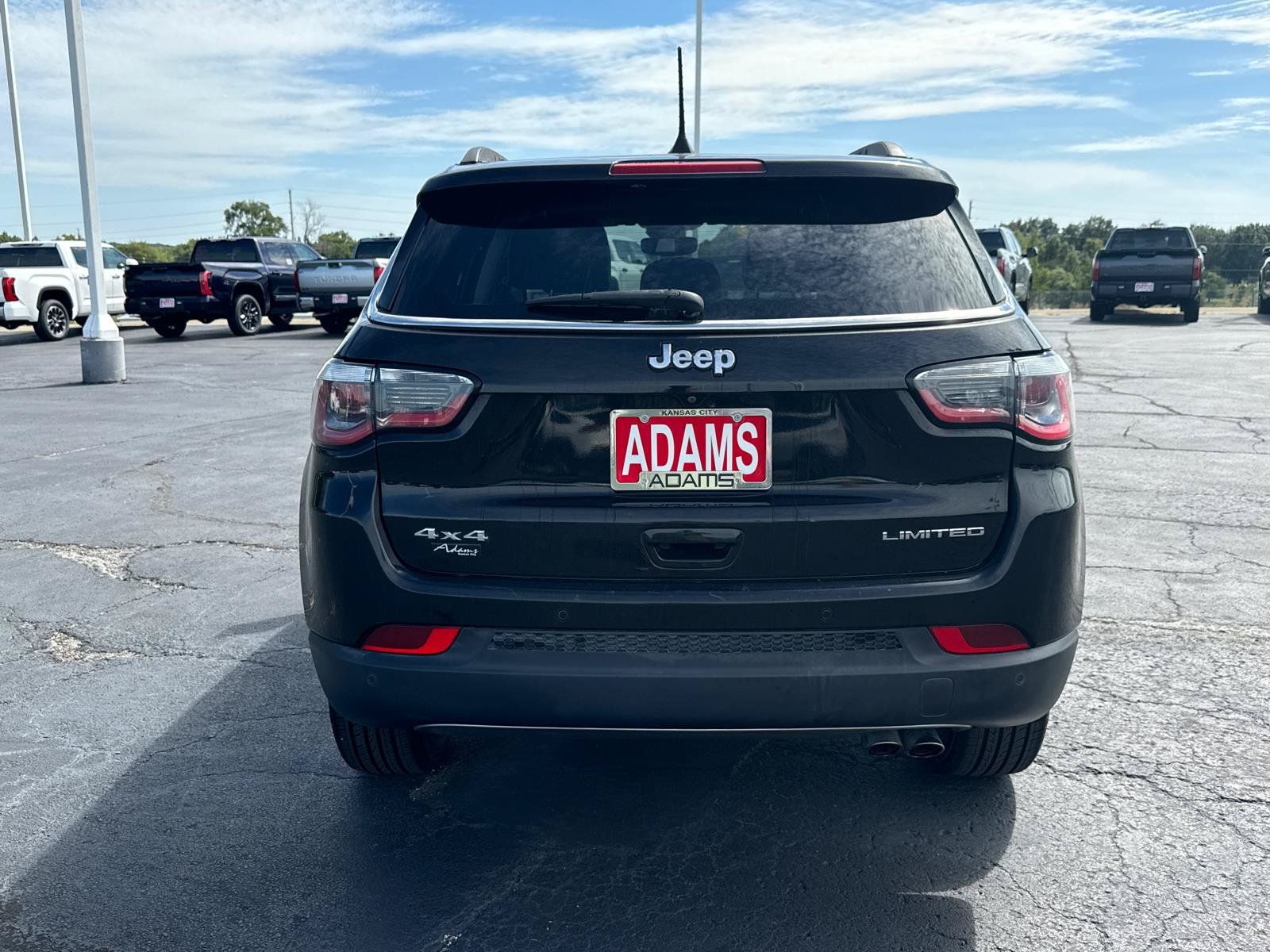 Used 2018 Jeep Compass Limited w/ Navigation Group AWD/4WD image 7